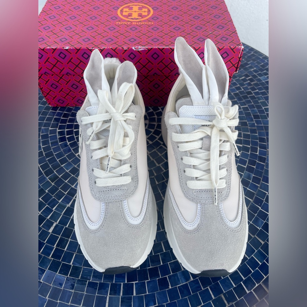 🐰Tory Burch Good Luck Rabbit Plush Trainer Sneakers Cream US 7 NIB - Picture 5 of 8